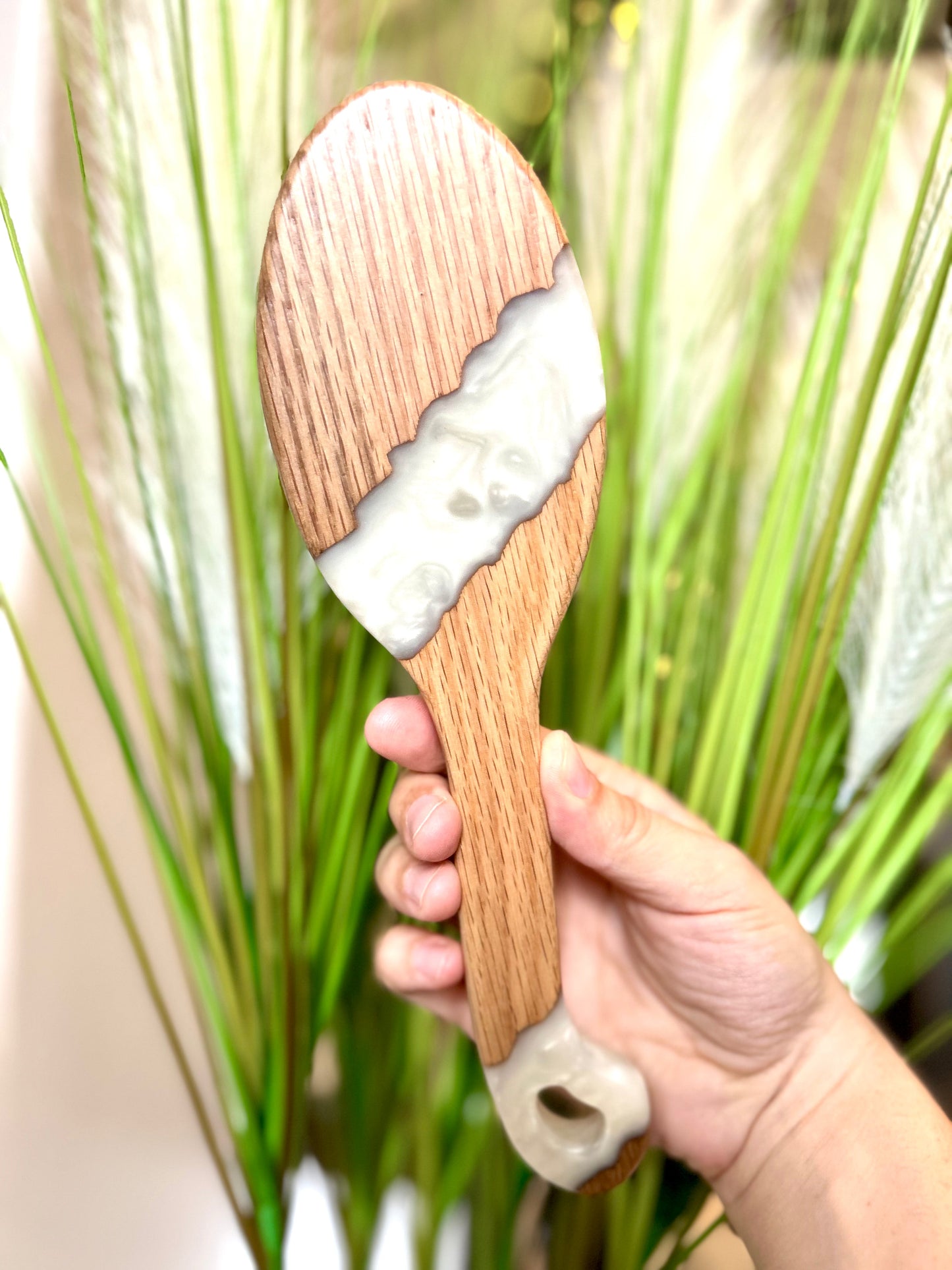 Eternal White CRISAN Everlasting Hair Brush with Interchangeable Bristles - April