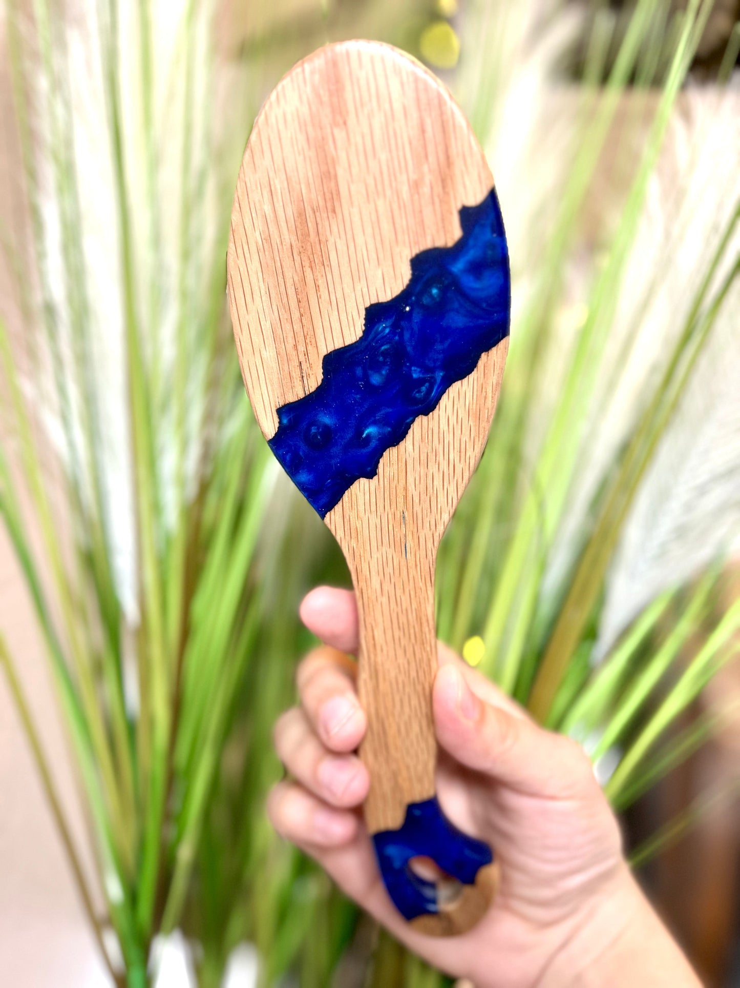Eternal White CRISAN Everlasting Hair Brush with Interchangeable Bristles - April